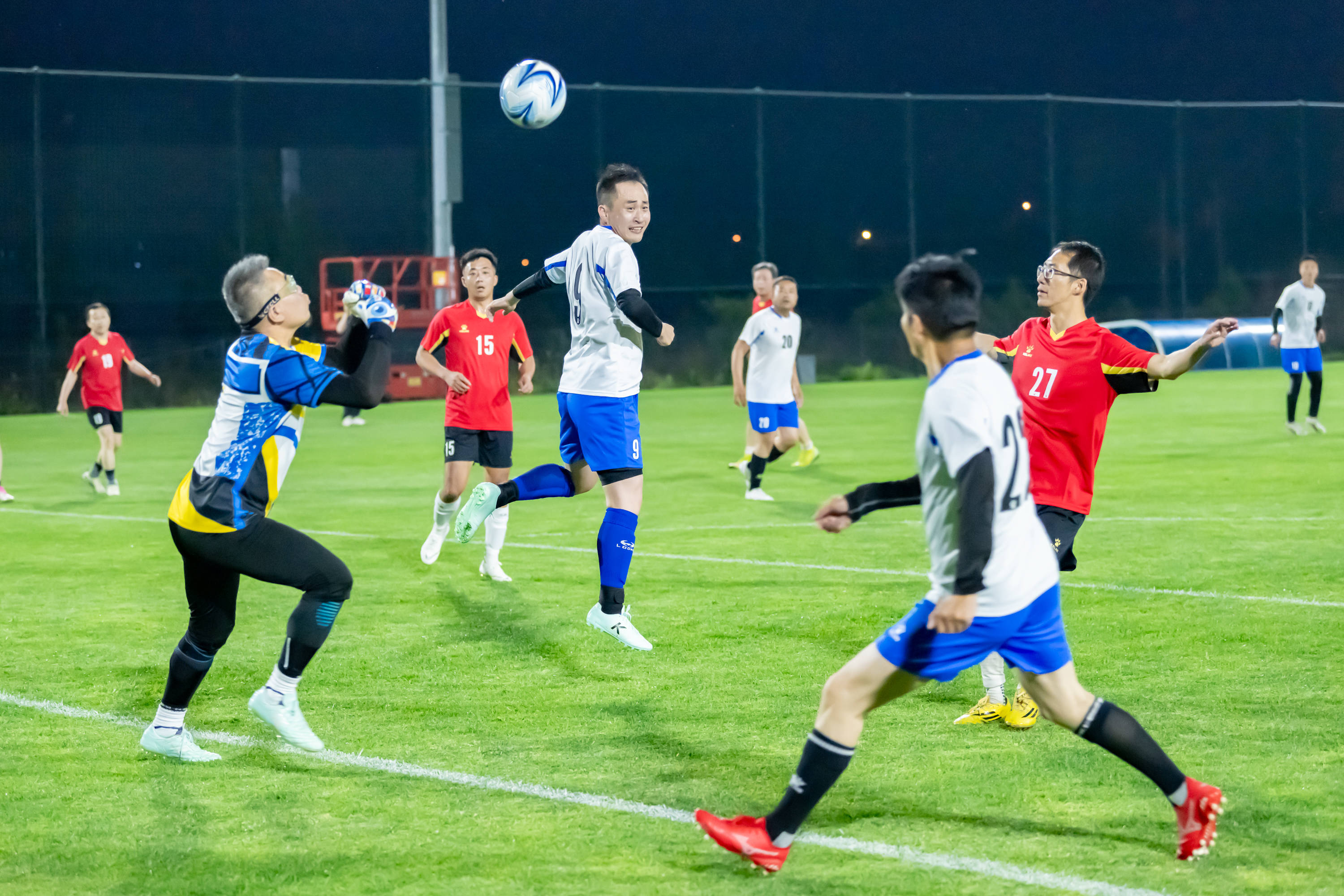 东部半决赛 东部半决赛