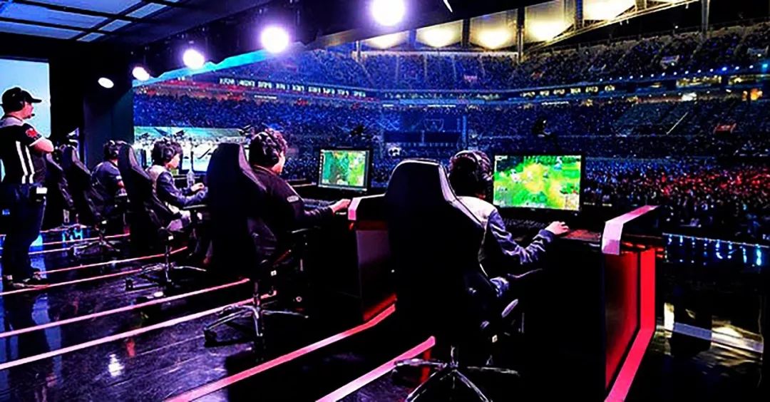 佩莱比赛瞬 佩莱比赛瞬