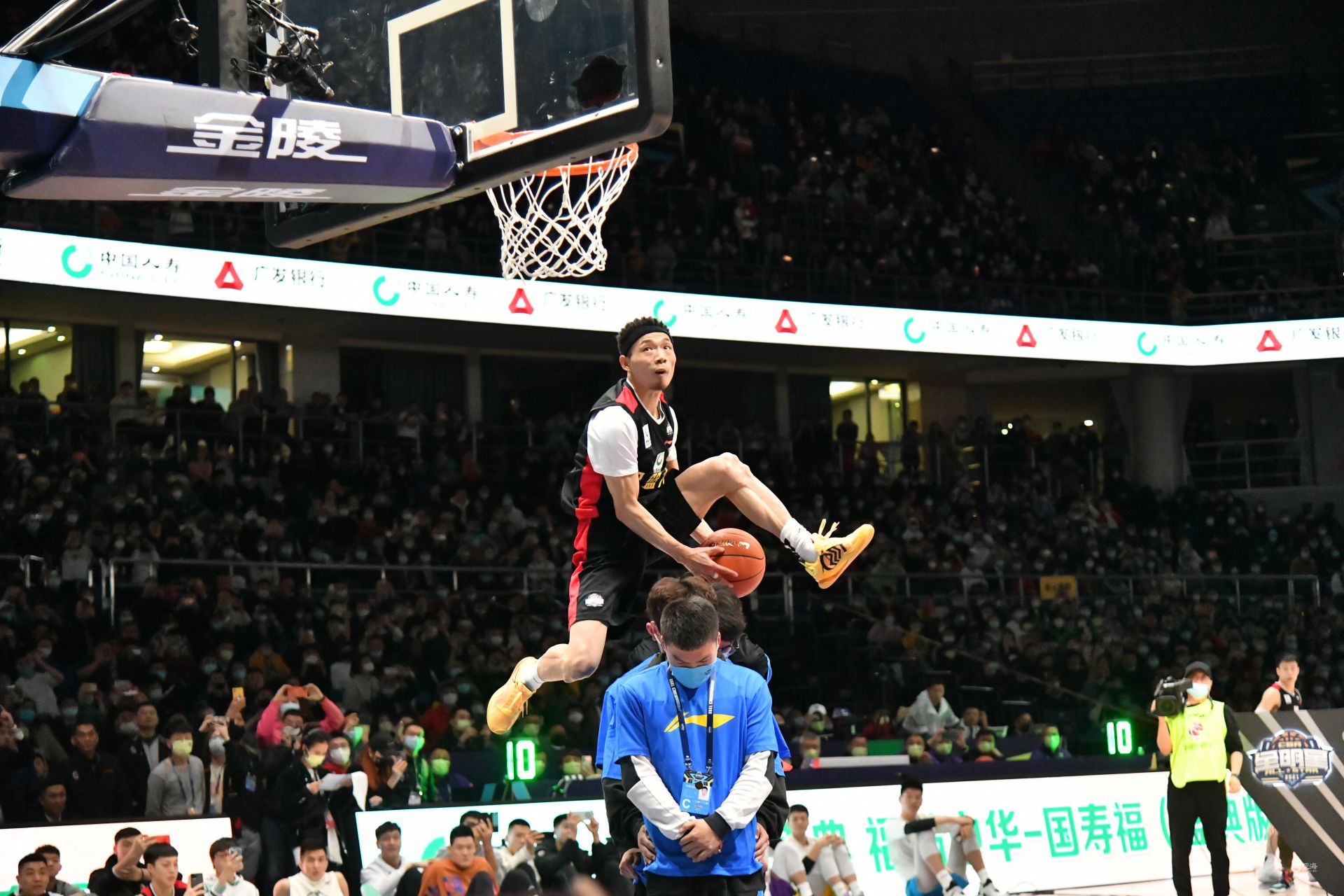 再争筹码优 再争筹码优