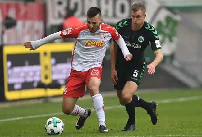 服与牛仔 服与牛仔